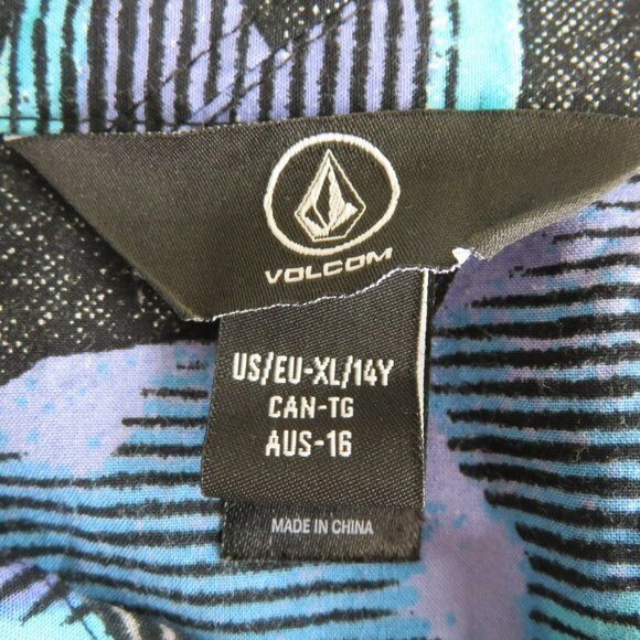 Volcom Hawaiian Shirt Youth 14 XL Black Blue Purple Floral Skate Surf SS - Picture 9 of 11